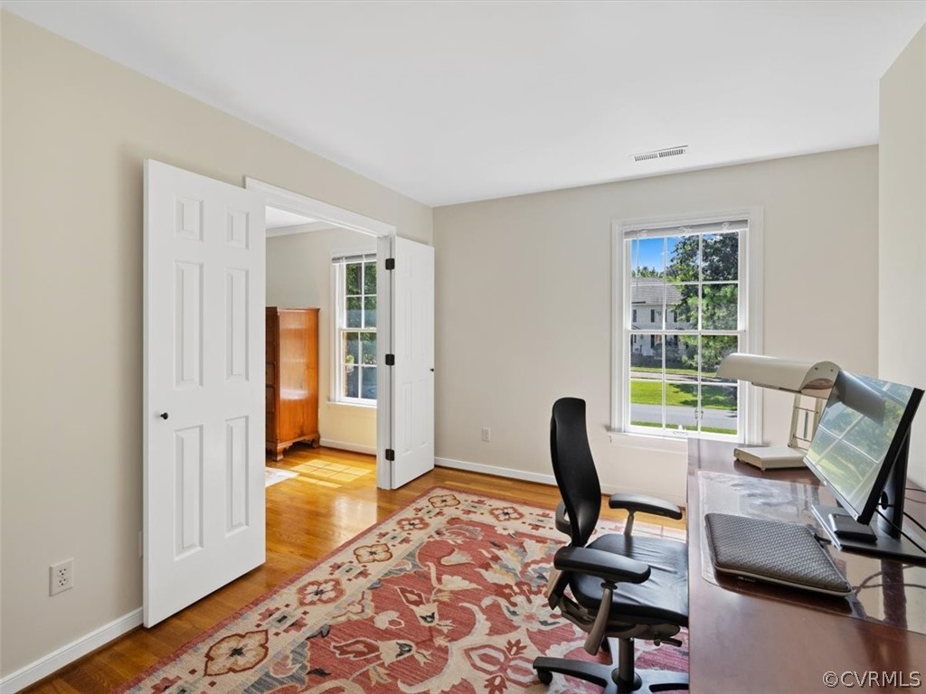 100 Thomashire Court