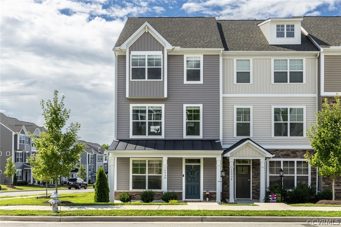 16938 Thornapple Run