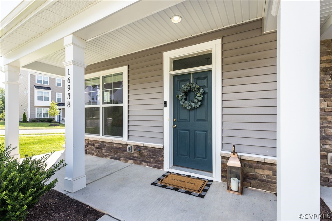 16938 Thornapple Run