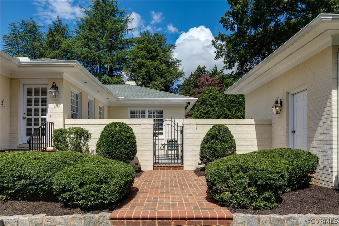 4900 Cary Street Road