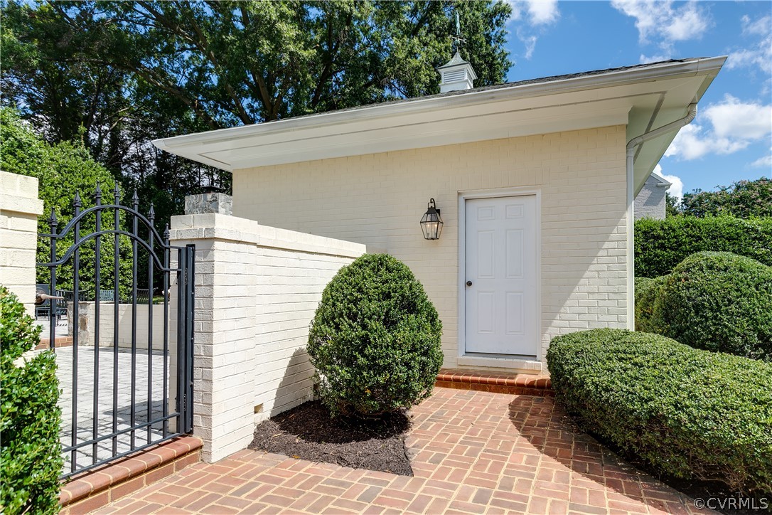 4900 Cary Street Road
