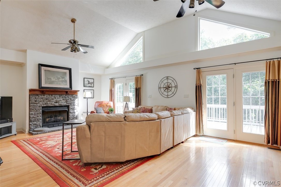 2040 River Valley Lane