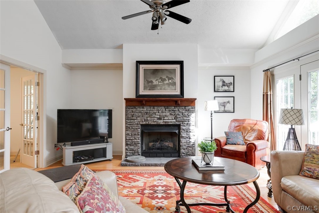 2040 River Valley Lane