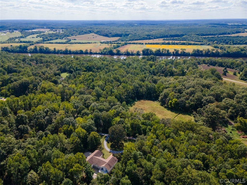 2040 River Valley Lane