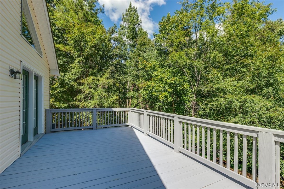 2040 River Valley Lane