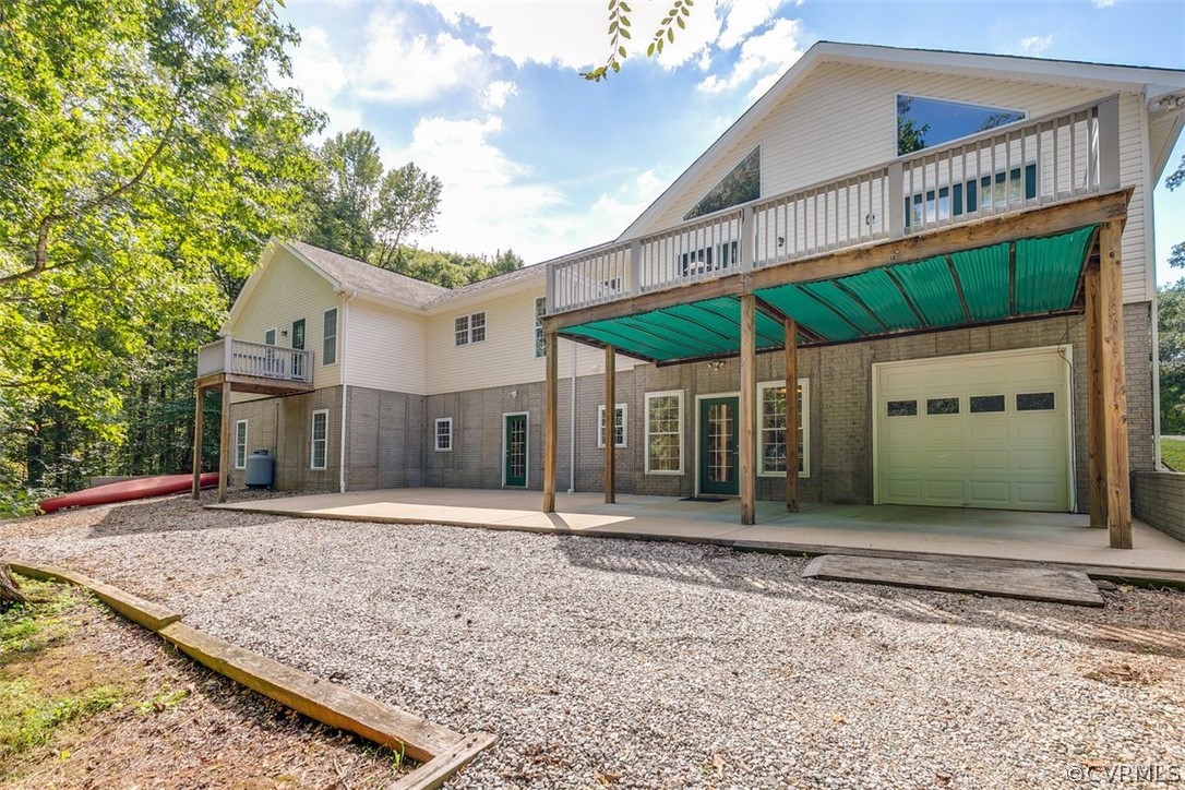 2040 River Valley Lane