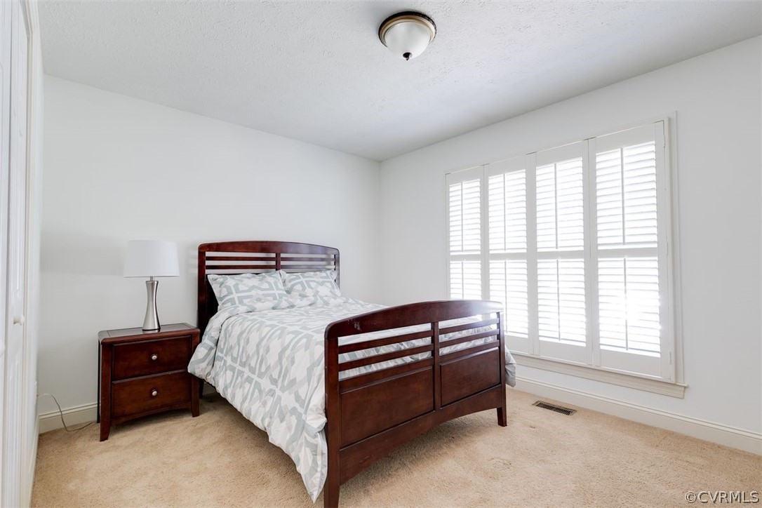 2040 River Valley Lane