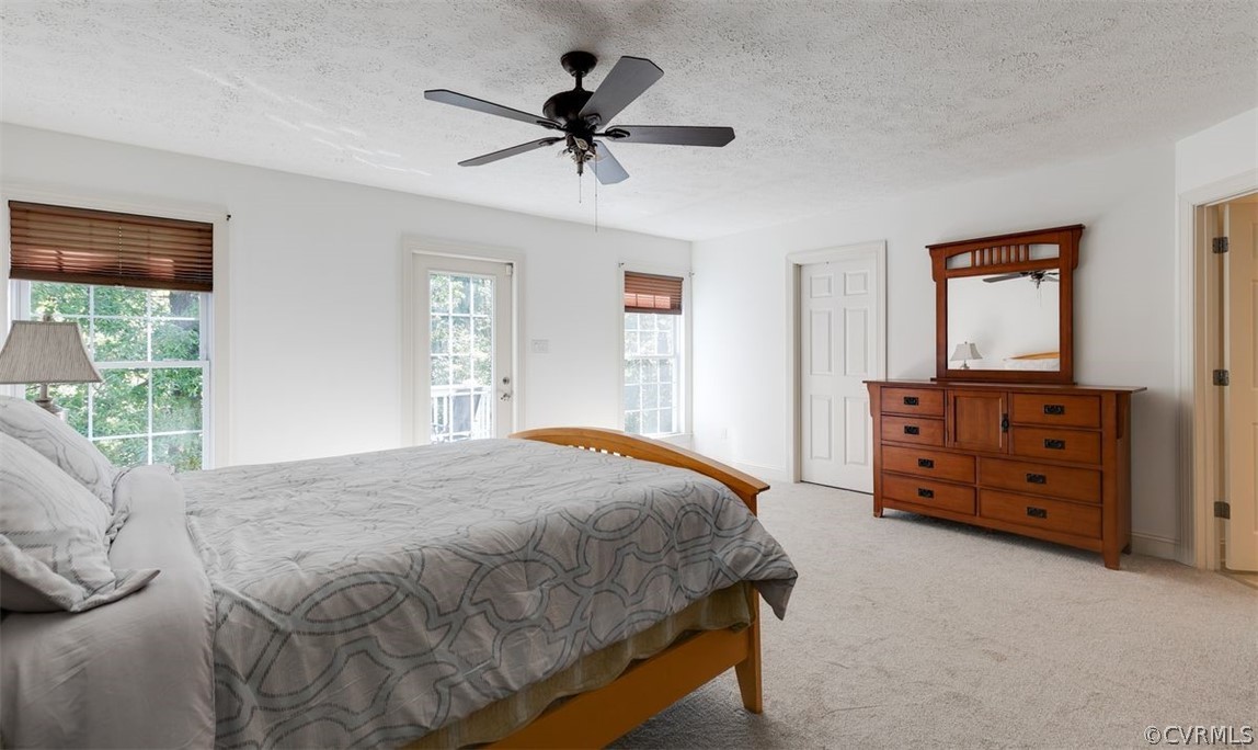 2040 River Valley Lane