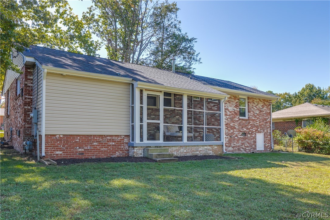 8720 Lakefront Drive