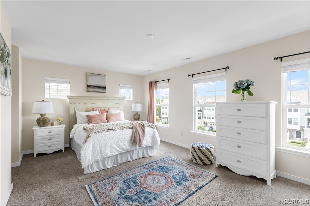 2124 Perennial Circle Unit: End Unit