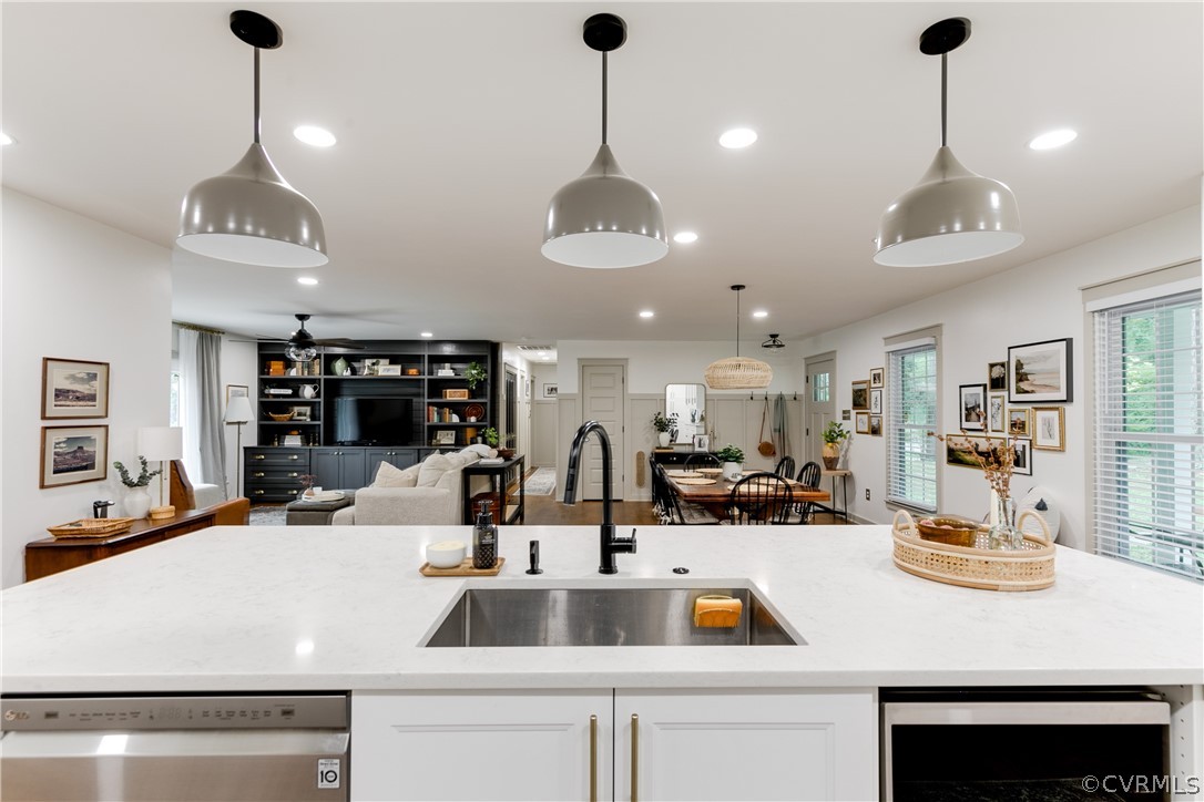 7406 Comanche Drive