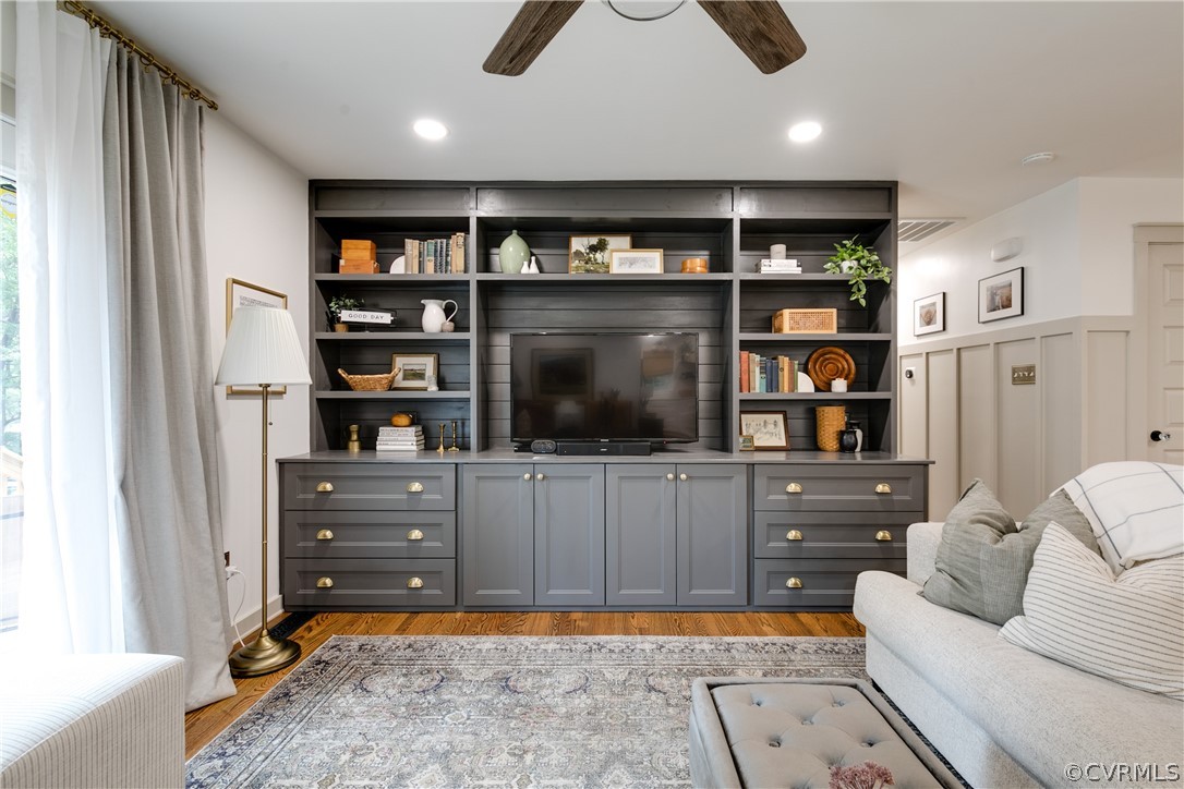 7406 Comanche Drive