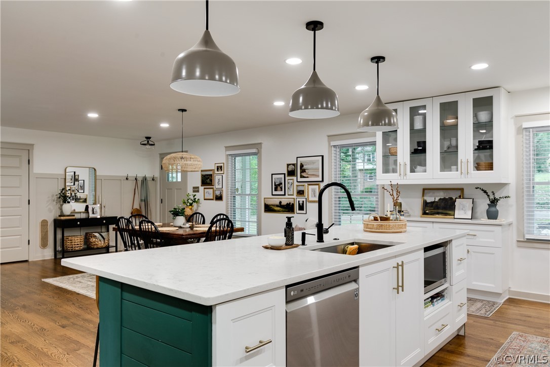 7406 Comanche Drive
