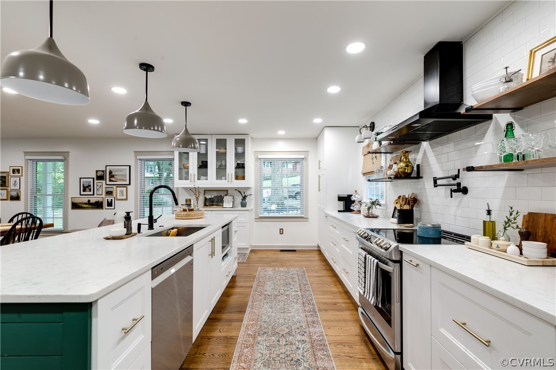 7406 Comanche Drive