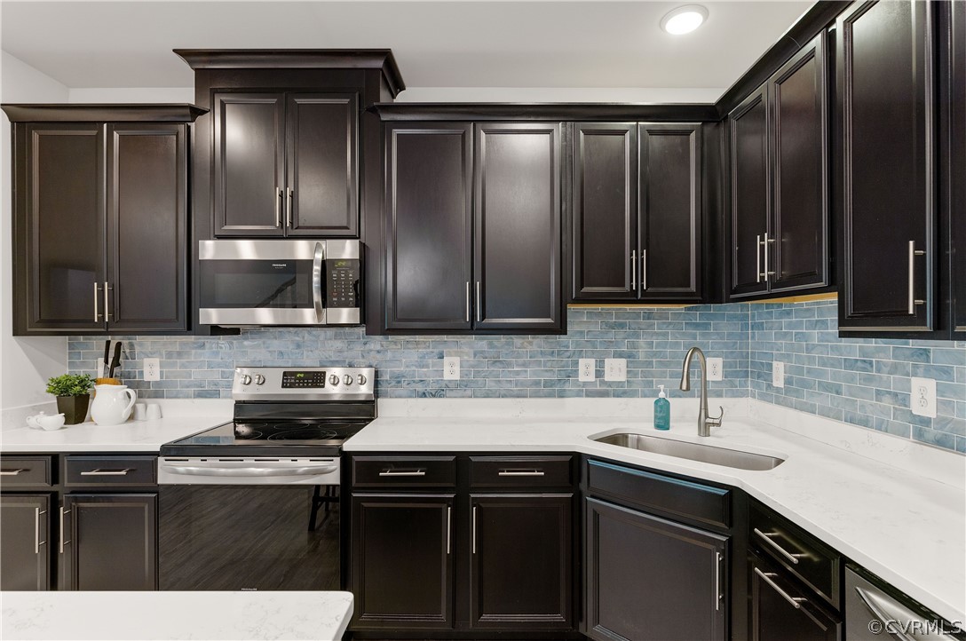 4328 Saunders Station Loop Unit: A