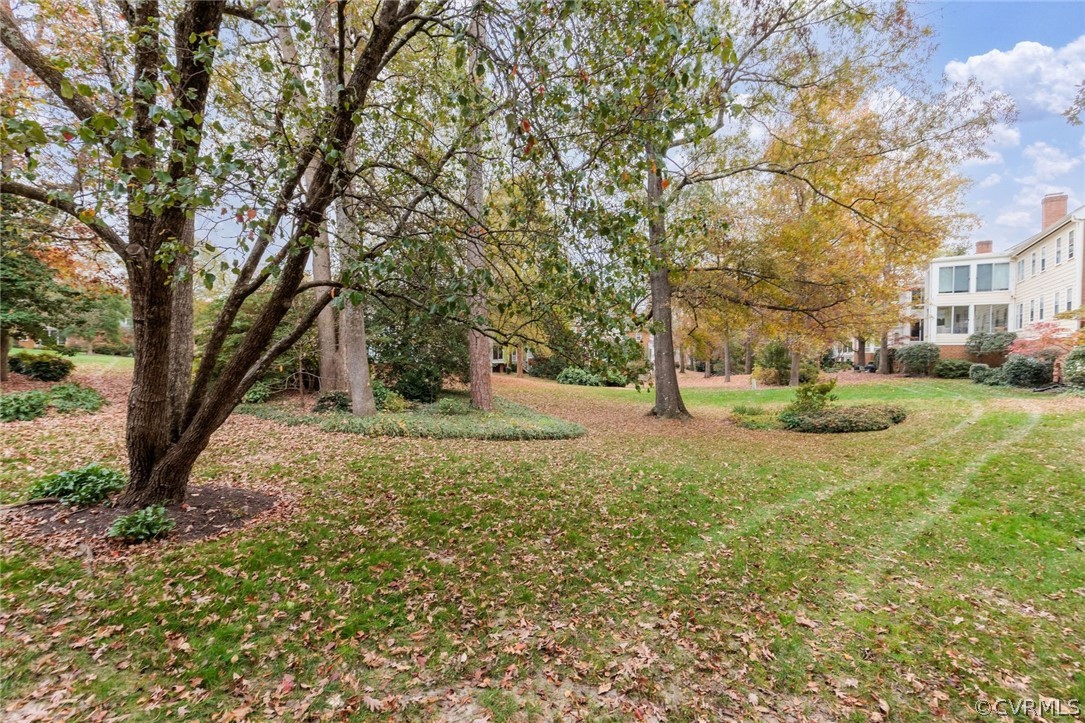 300 N Ridge Road Unit: 64