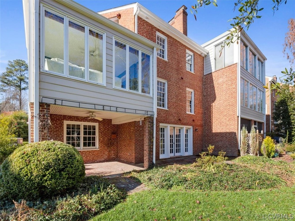 300 N Ridge Road Unit: 77