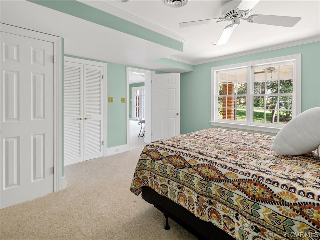 300 N Ridge Road Unit: 77