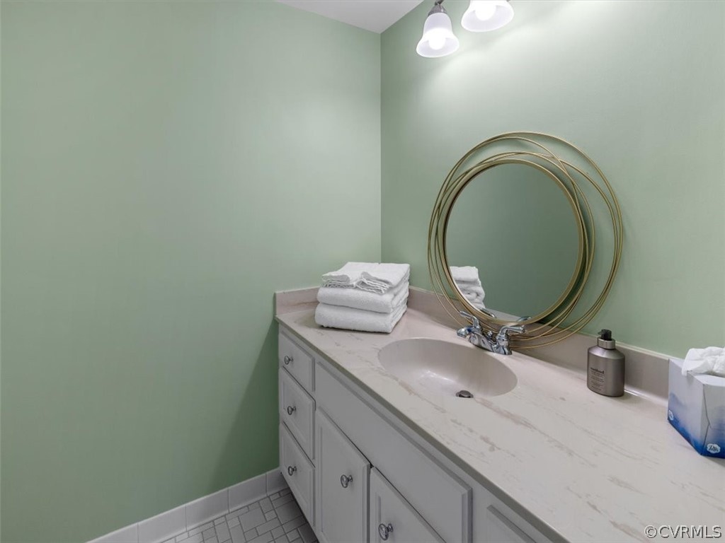 300 N Ridge Road Unit: 77