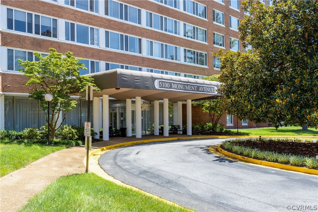 5100 Monument Avenue Unit: 614