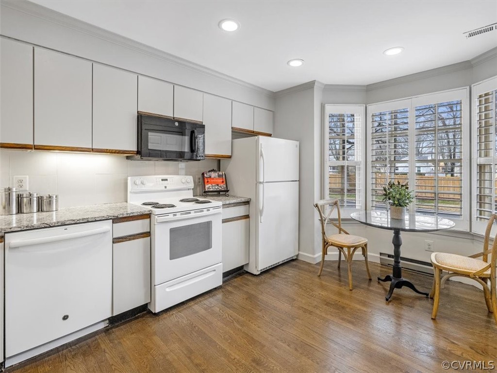 33 Hampton Commons Terrace Unit: 17