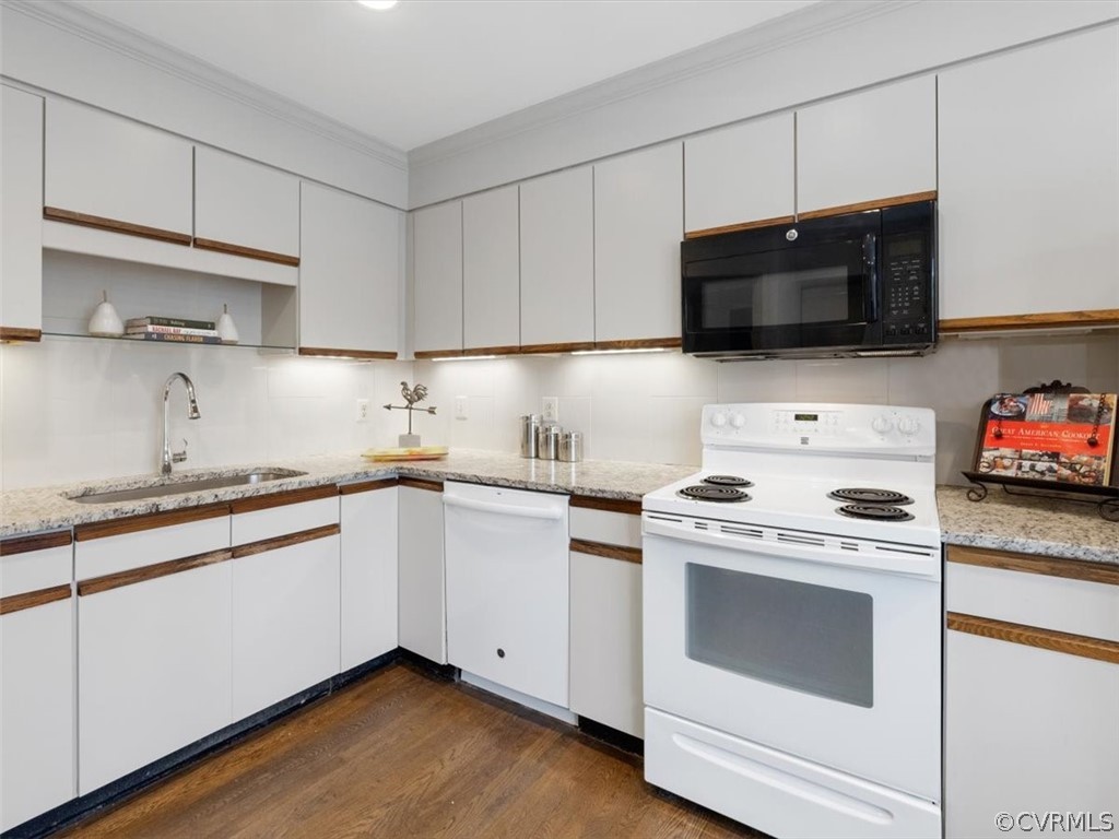 33 Hampton Commons Terrace Unit: 17