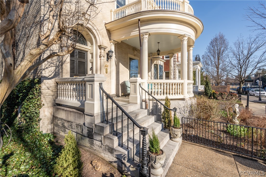 1812 Monument Avenue