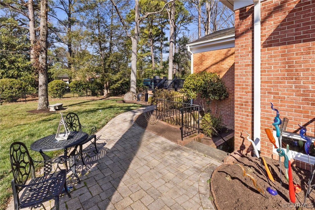 300 El Dorado Drive