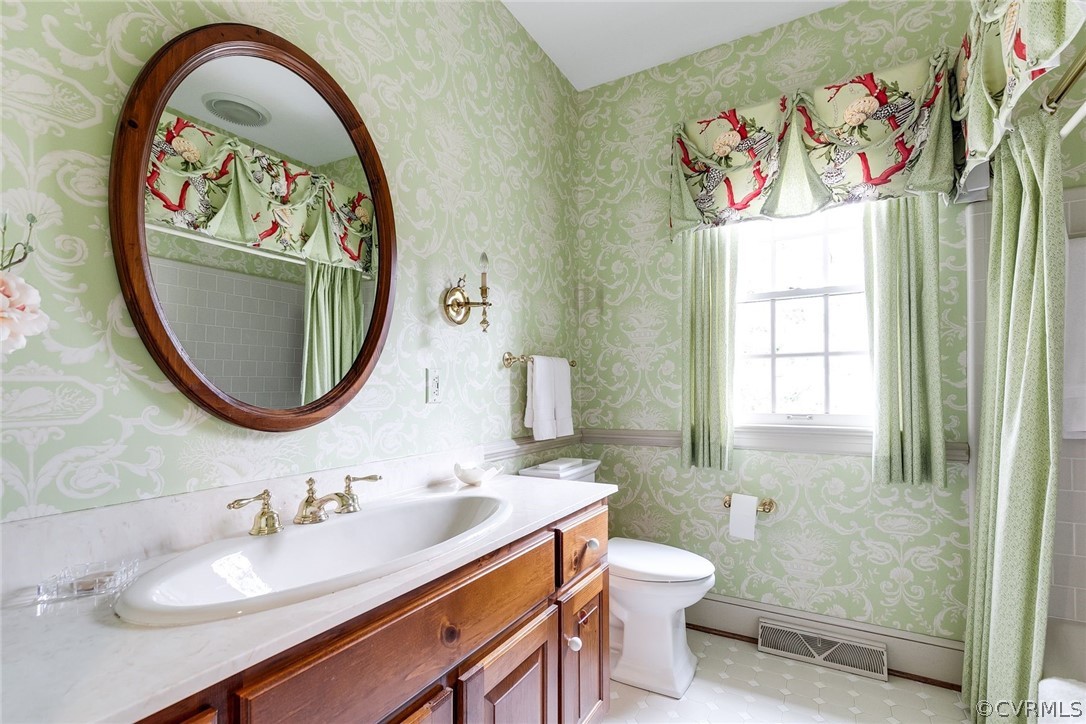 28 E Lower Tuckahoe Road