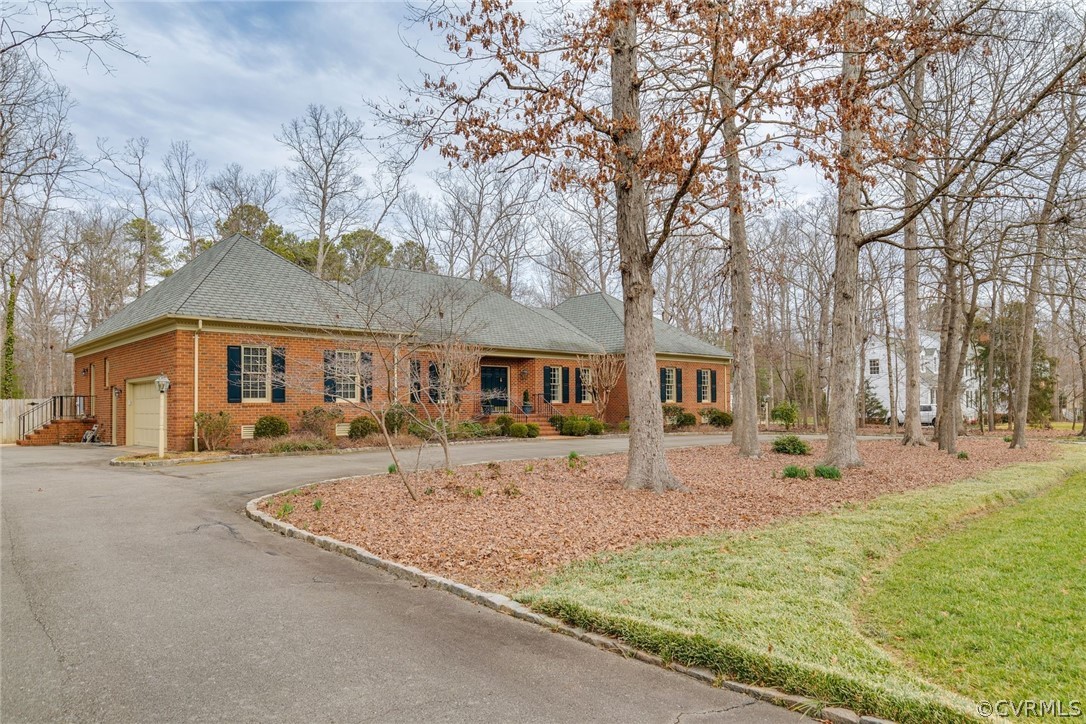 28 E Lower Tuckahoe Road