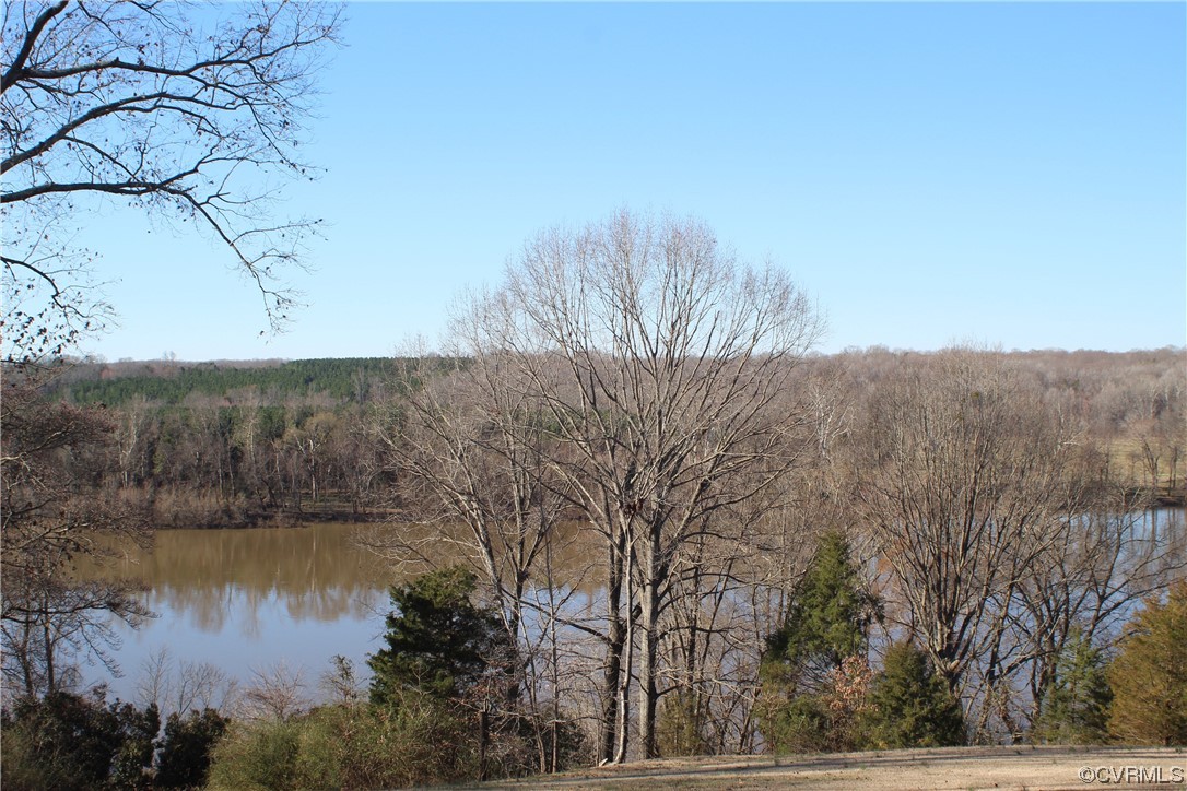 1519 River View Road