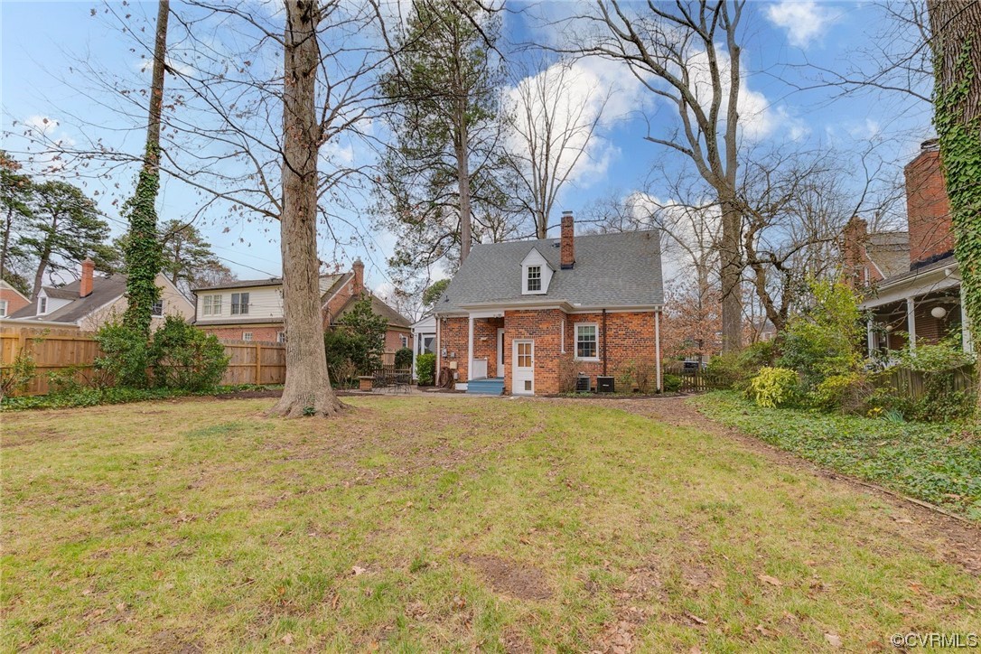 4632 Leonard Parkway