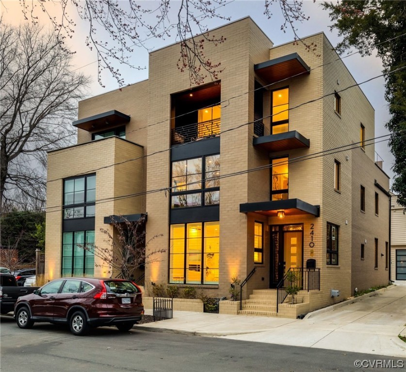 2410 Kensington Avenue