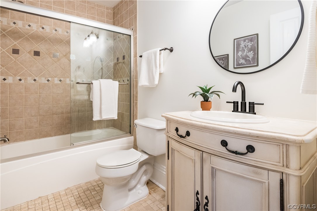 3015 E Marshall Street