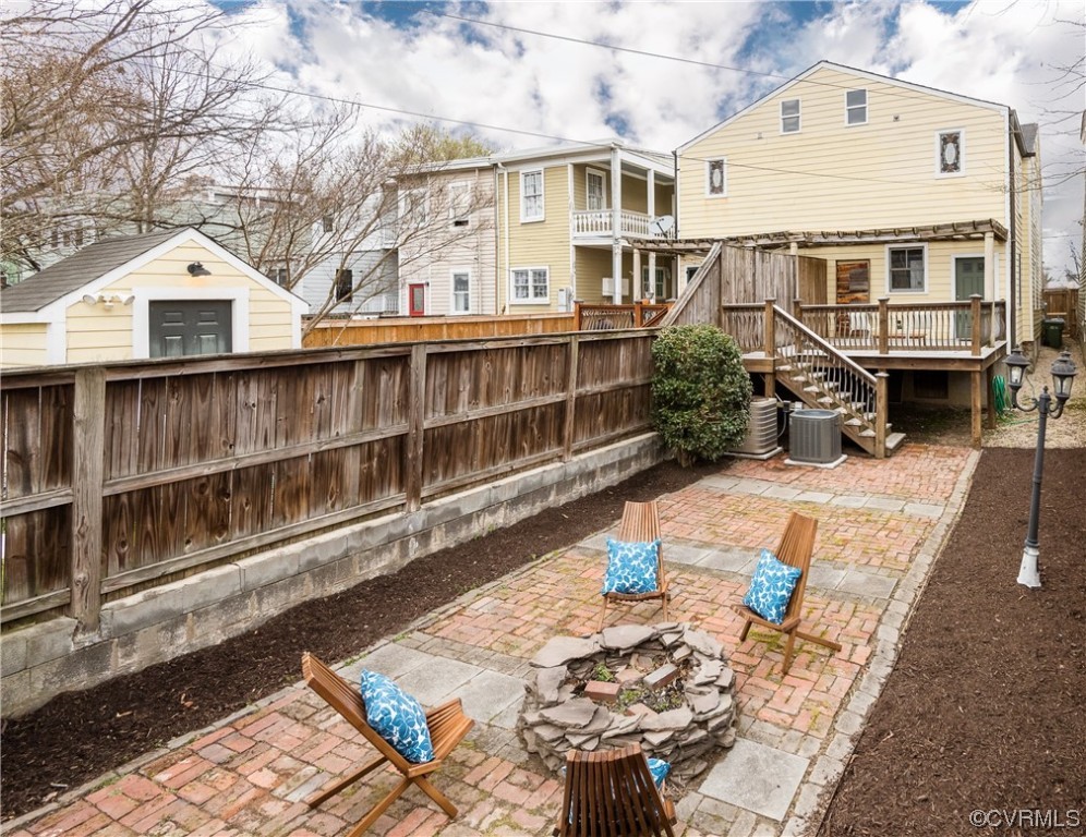 3015 E Marshall Street