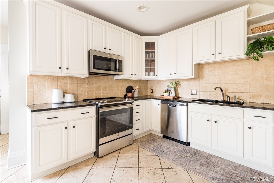 3015 E Marshall Street