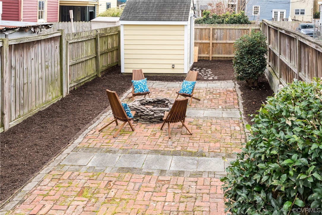 3015 E Marshall Street