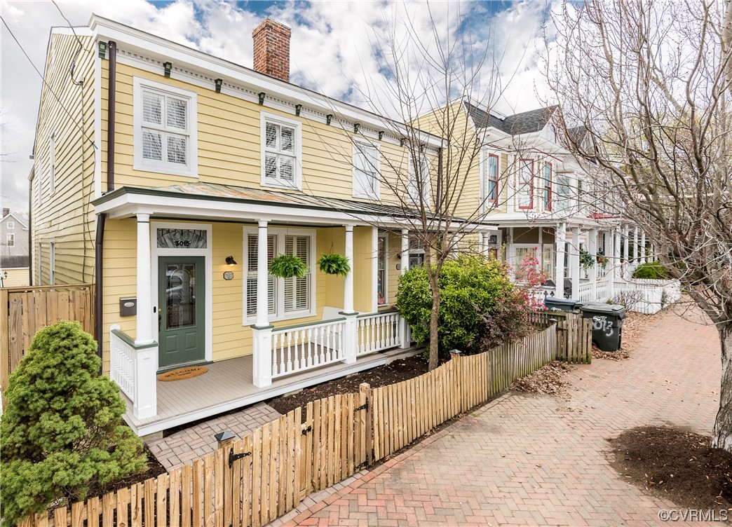 3015 E Marshall Street