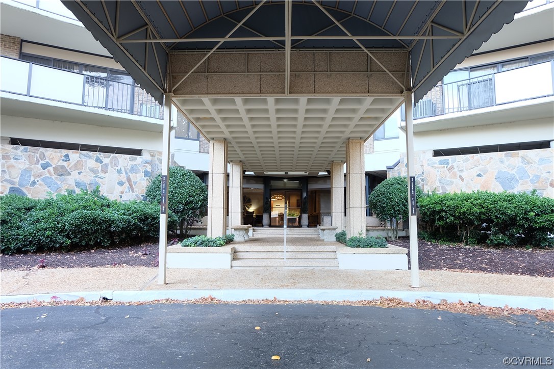 2956 Hathaway Road Unit: U702