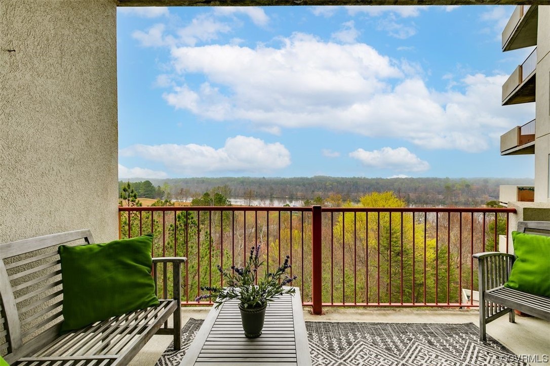 301 Beacon Ridge Drive Unit: 504