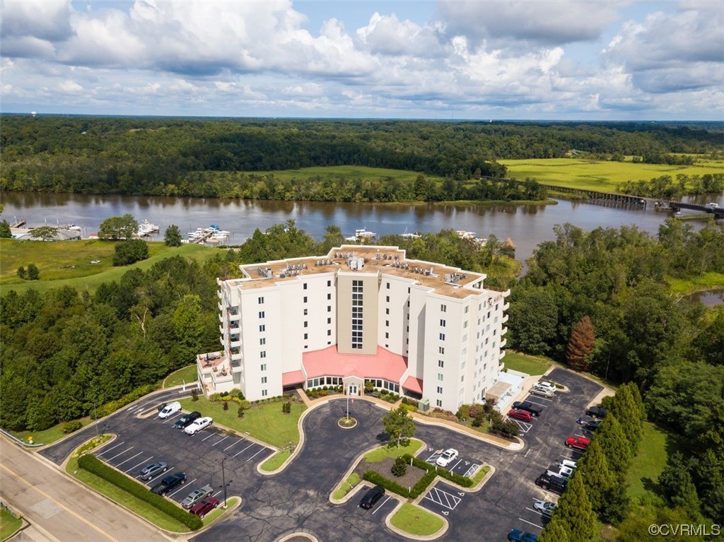 301 Beacon Ridge Drive Unit: 504