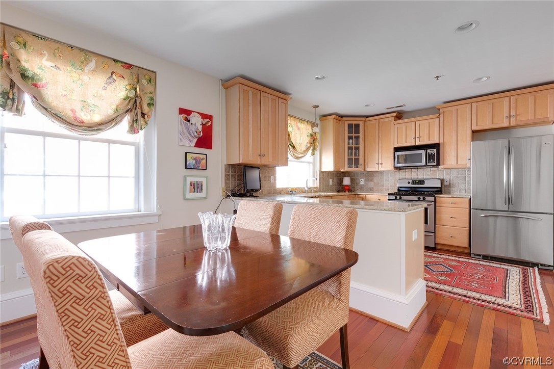 1524 W Avenue Unit: 21