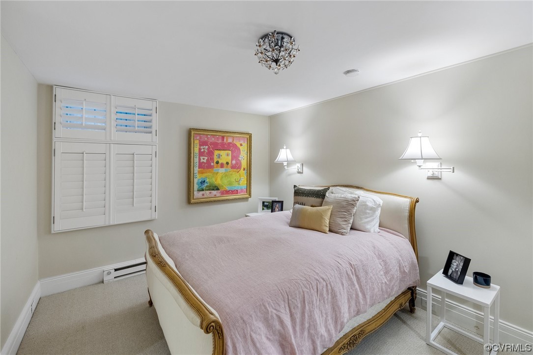 3102 Monument Avenue