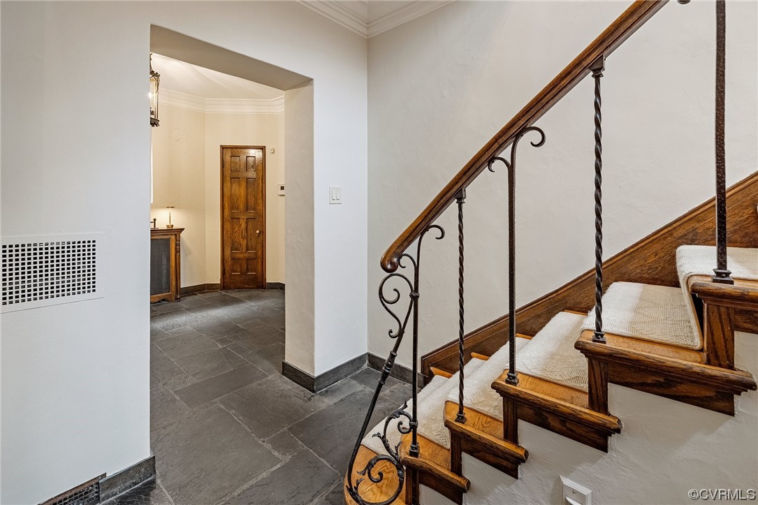 3102 Monument Avenue