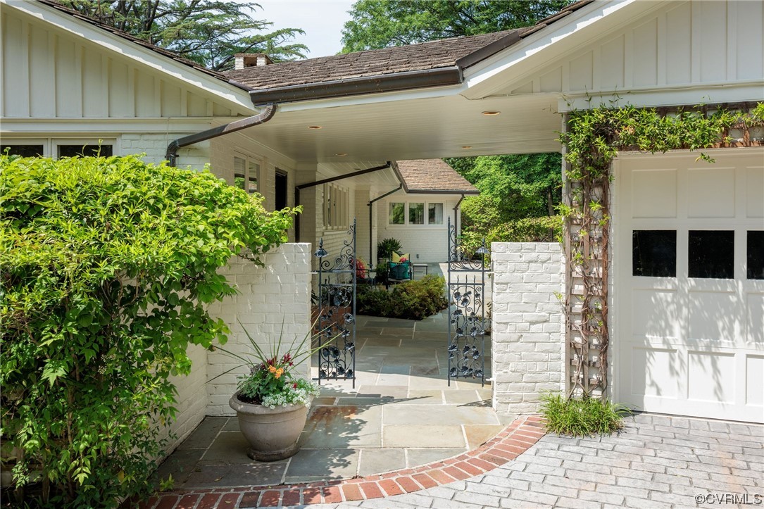 6120 Saint Andrews Lane