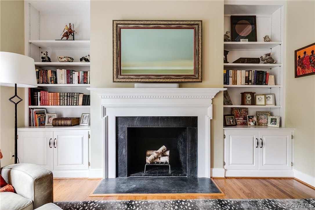 300 N RIDGE Road Unit: 18