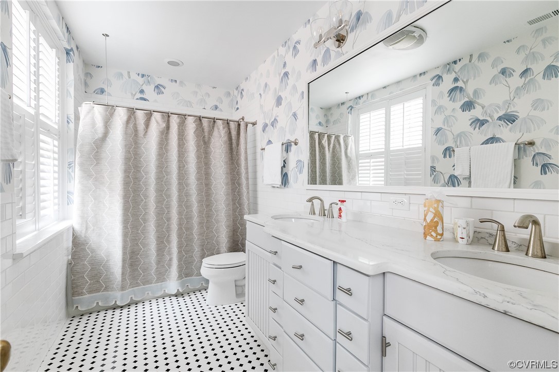 1524 West Avenue Unit: 23