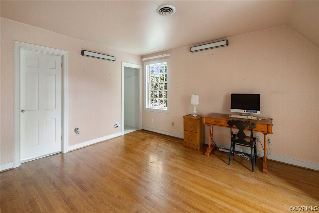 6161 River Road Unit: 9