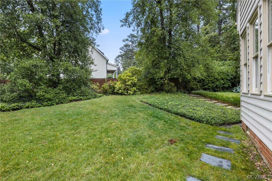 6161 River Road Unit: 9