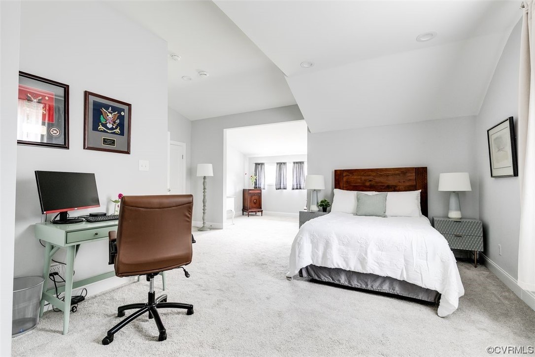 6806 Kensington Avenue